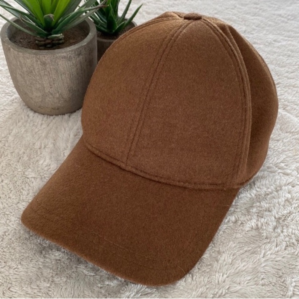 NWOT ZARA Men’s Medium brown SnapBack hat
